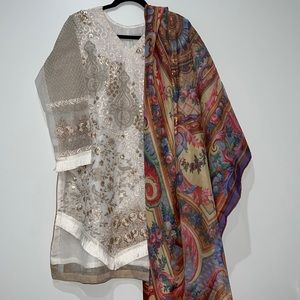 Pakistani Fancy 2pc Kameez Dupatta
